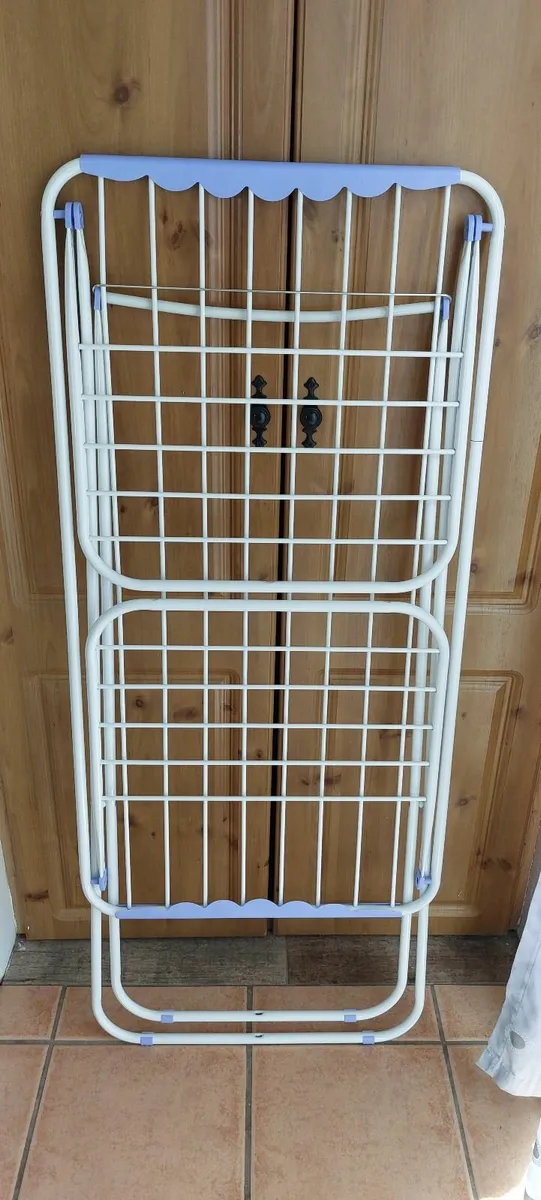 Clothes drying rack - Image 1