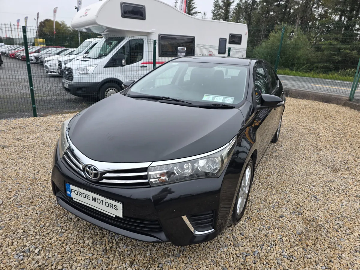 Toyota Corolla 2014 - Image 2