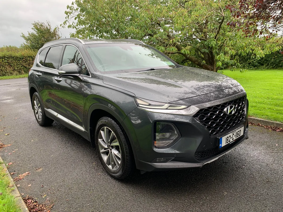 Hyundai Santa Fe 2018 Executive Plus - Image 2