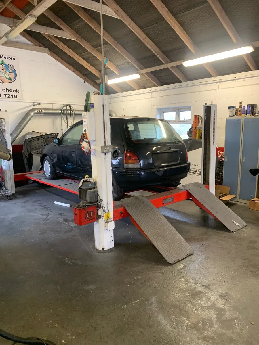 Car bench /lift very good condition - Image 3