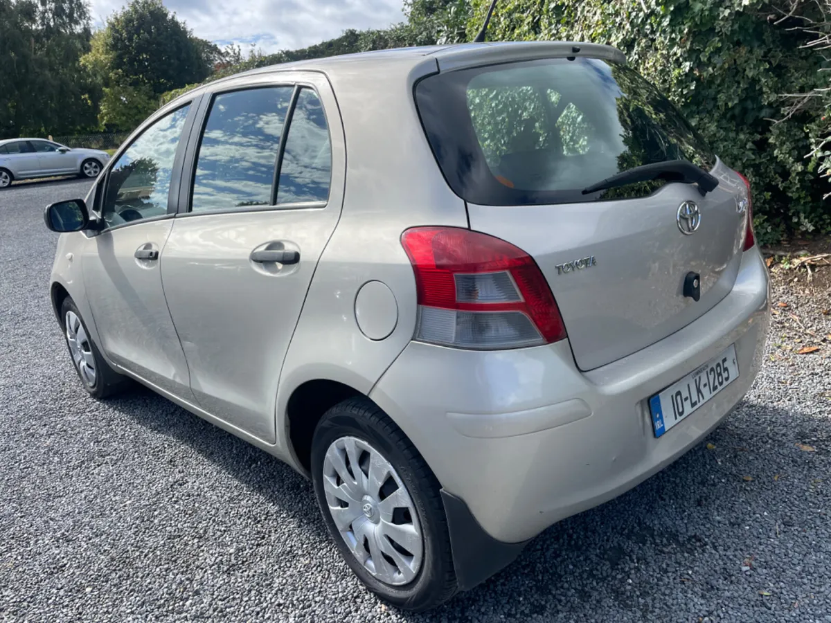 Toyota Yaris 2010 - Image 4