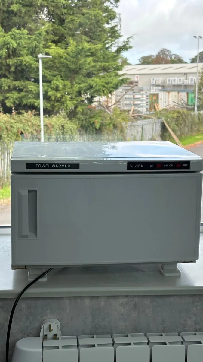 Towel warmer - Image 1