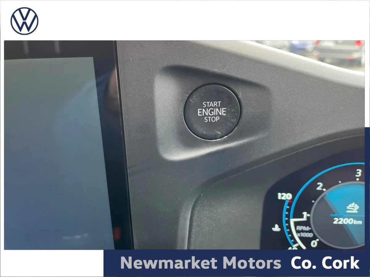 Volkswagen Transporter Trendline Plus 150BHP Long - Image 3