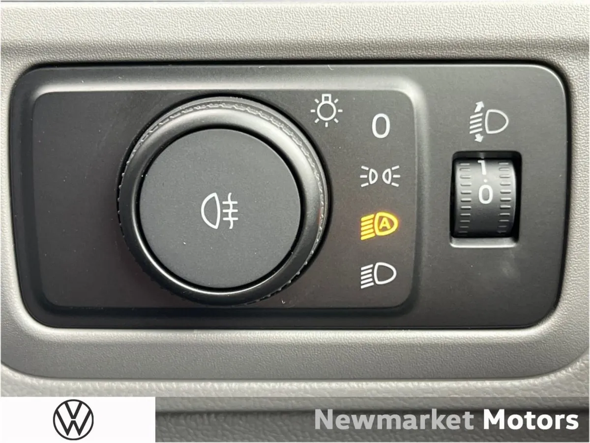 Volkswagen Transporter Trendline Plus 150BHP Long - Image 4