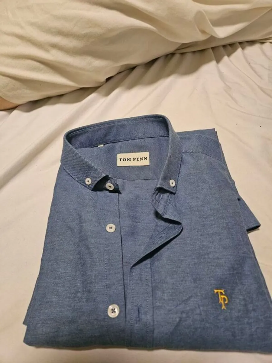 clothing - Image 2