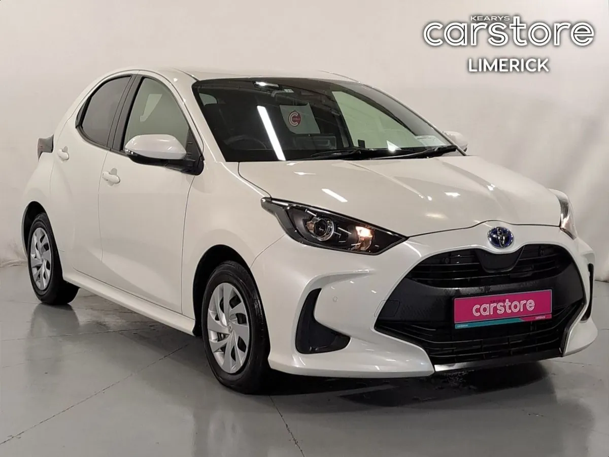Toyota Yaris 1.5 Hybrid Auto Low Mileage - Image 1