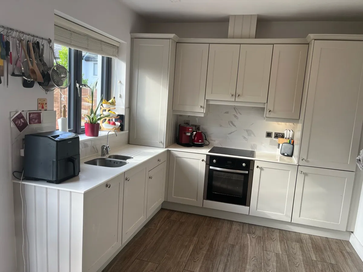 Complete Kitchen + Appliances - Image 1