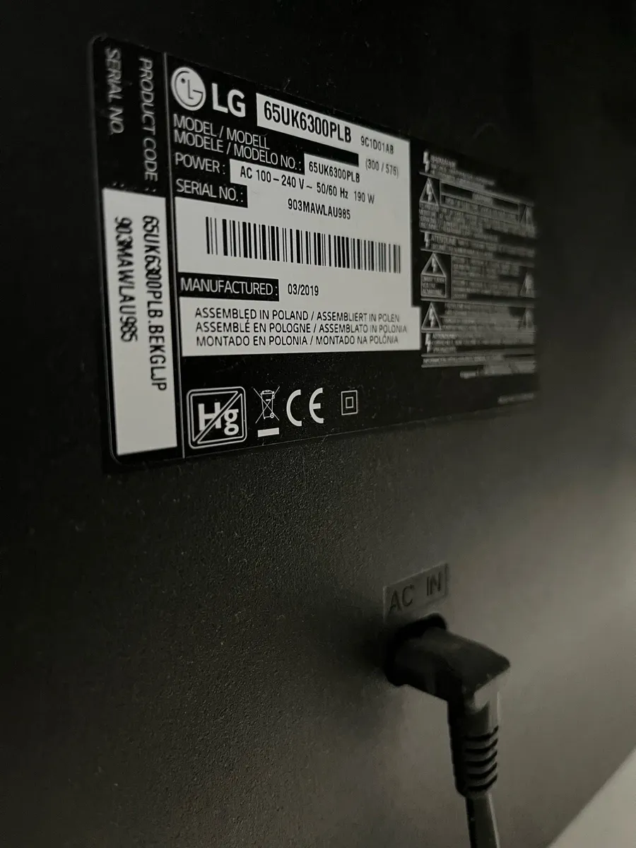 65" LG ULTRA HD 4K TV - Image 2