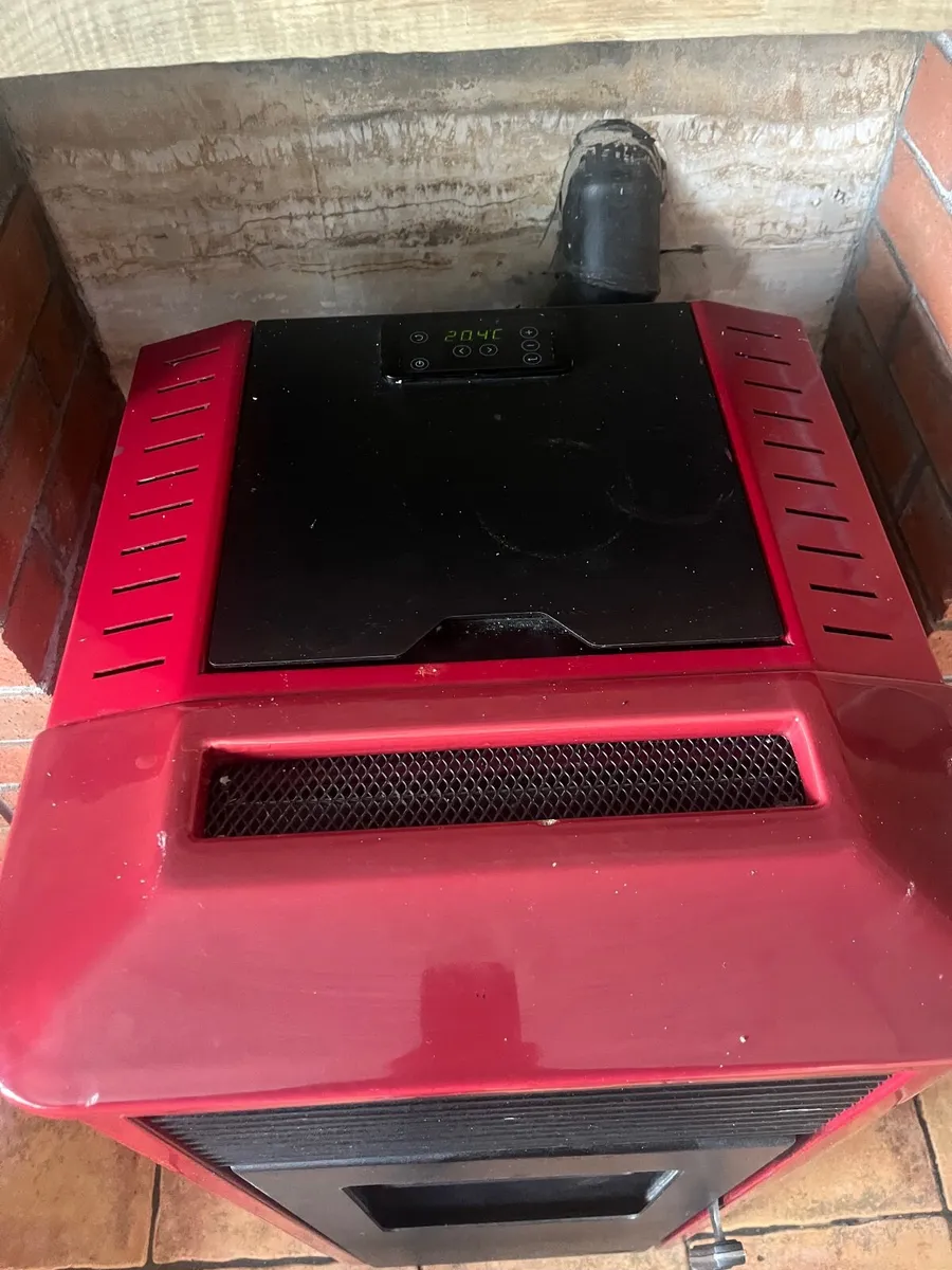 Wood pellet stove - Image 3