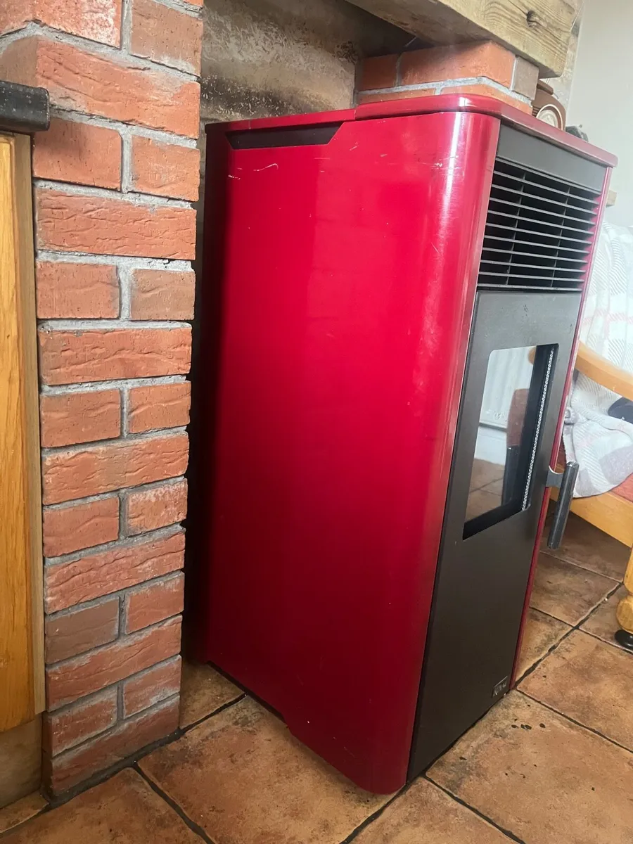 Wood pellet stove - Image 4