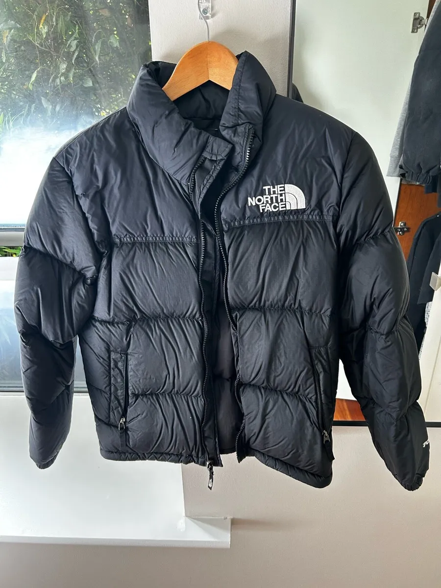 North face 700 youth jacket - Image 1