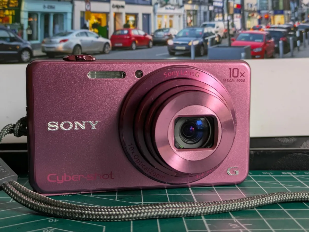 Sony Cyber-shot WX220 18MP digital compact camera - Image 1