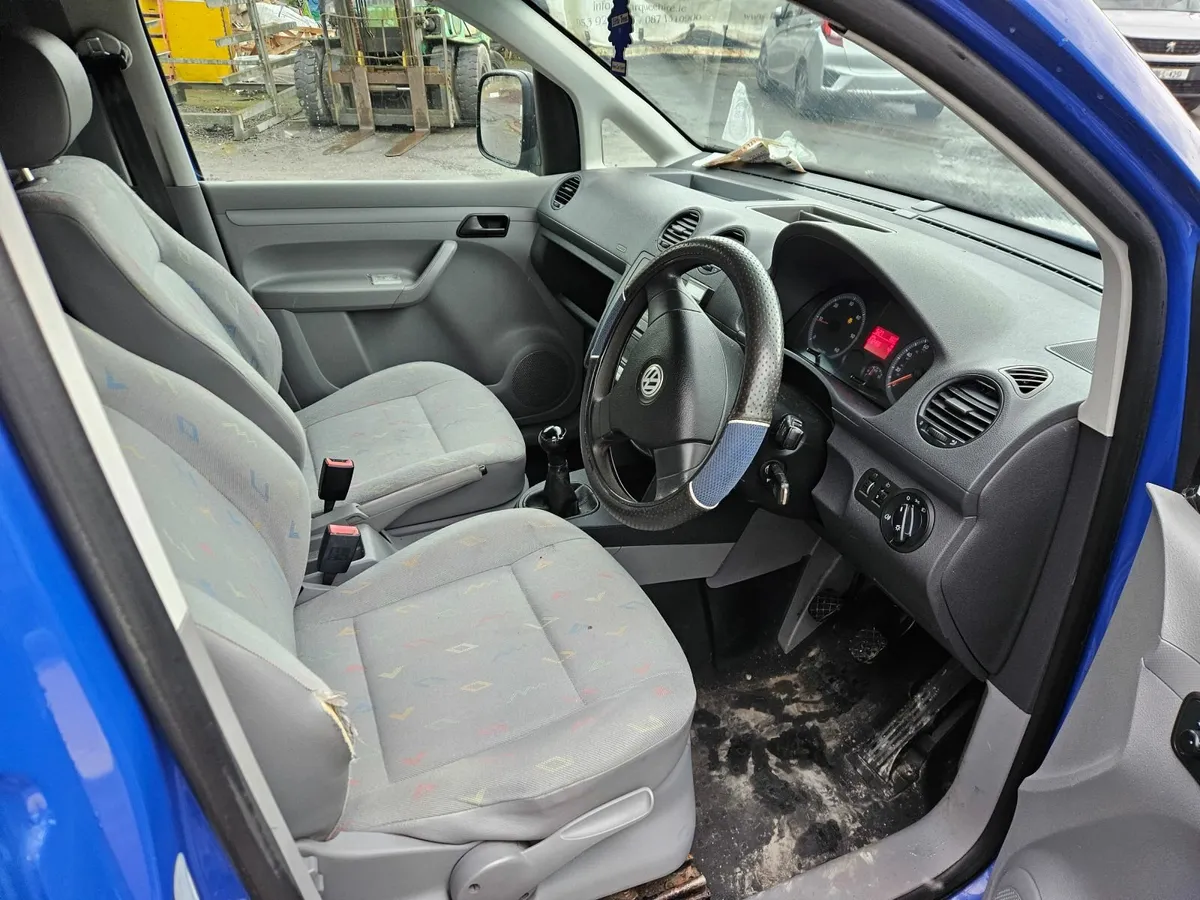 Volkswagen Caddy 2008 - Image 3