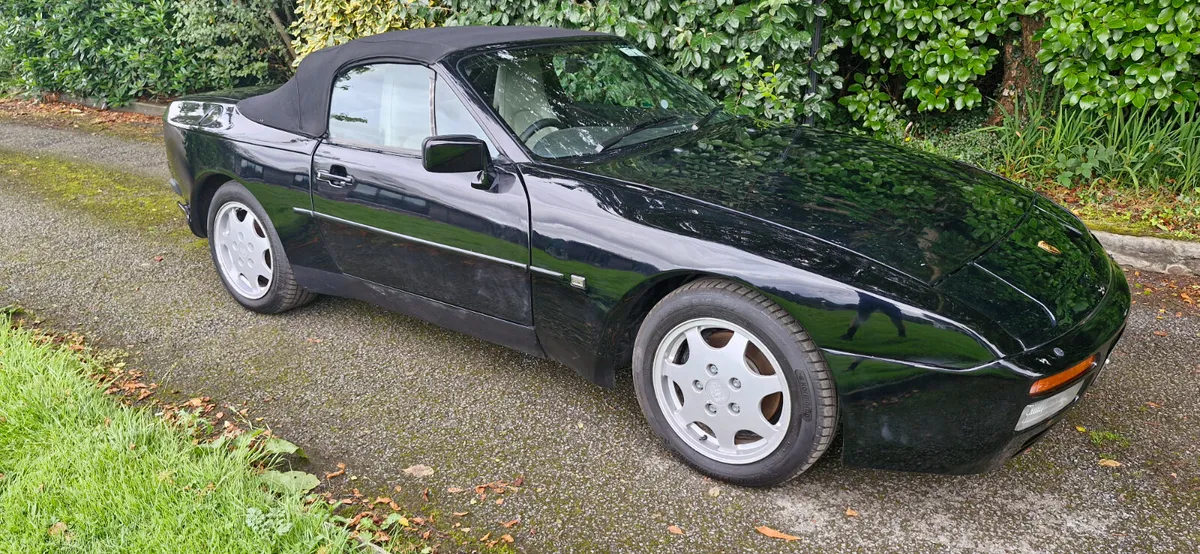 1990 Porsche 944 - Image 2