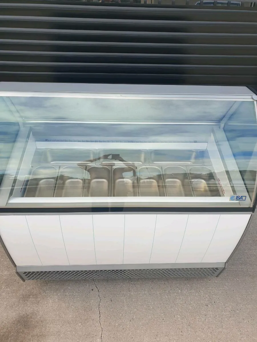 Isa bermuda 10 scoop ice cream fridge freezer disp - Image 4