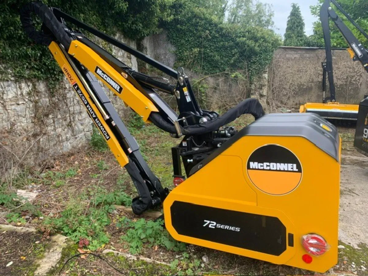 MCCONNEL PA6572T REVOLUTION - Image 1
