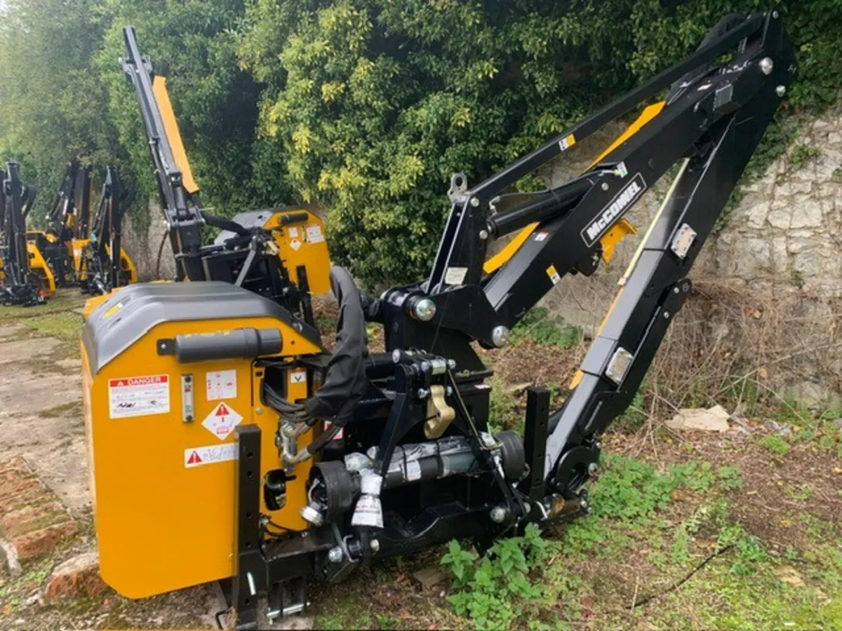 MCCONNEL PA6572T REVOLUTION - Image 3