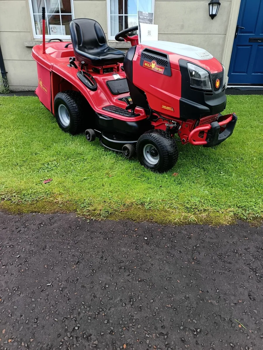 Kawasaki ride on lawnmower - Image 1