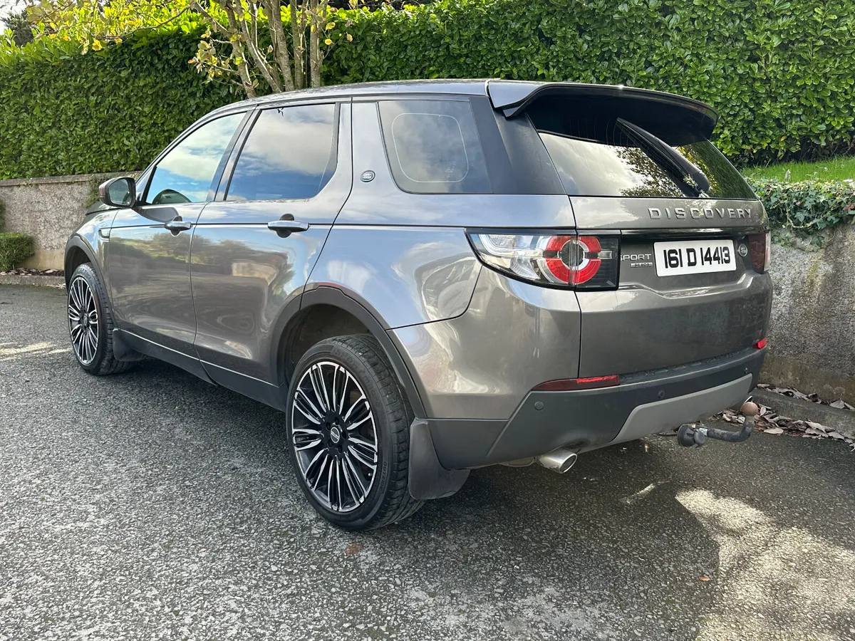 Land Rover Discovery Sport 2016 - Image 3