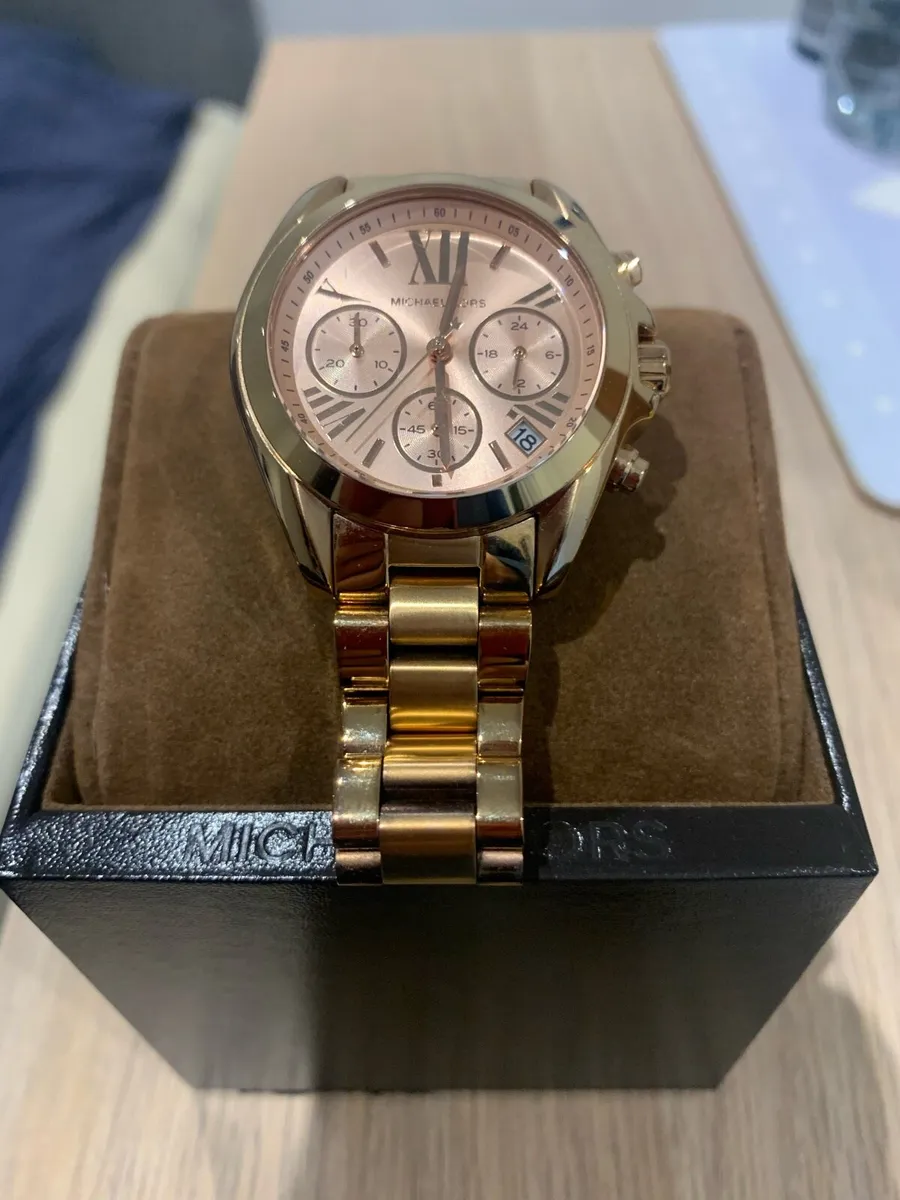 Micheal Kors - Image 1