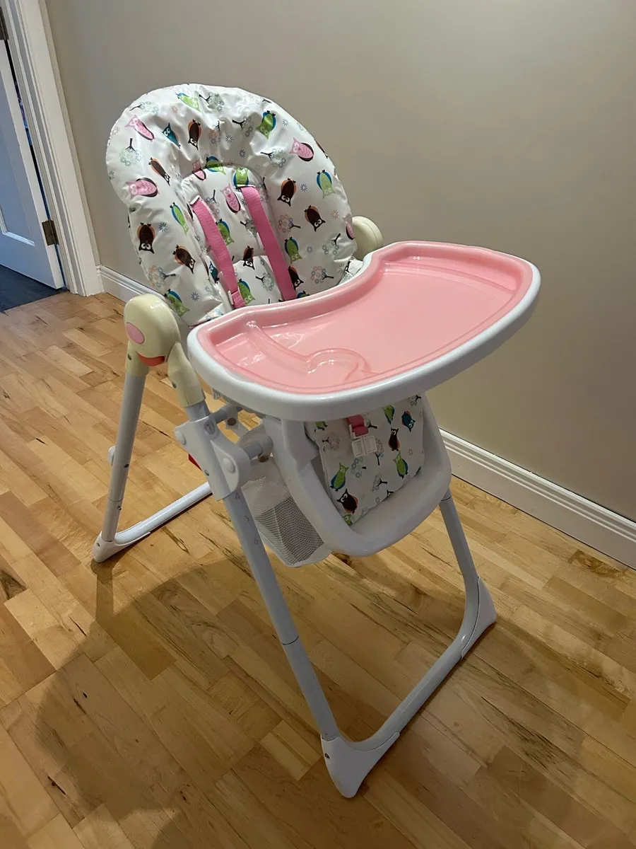 Adjustable Highchair - foldable & removable tray - Image 1