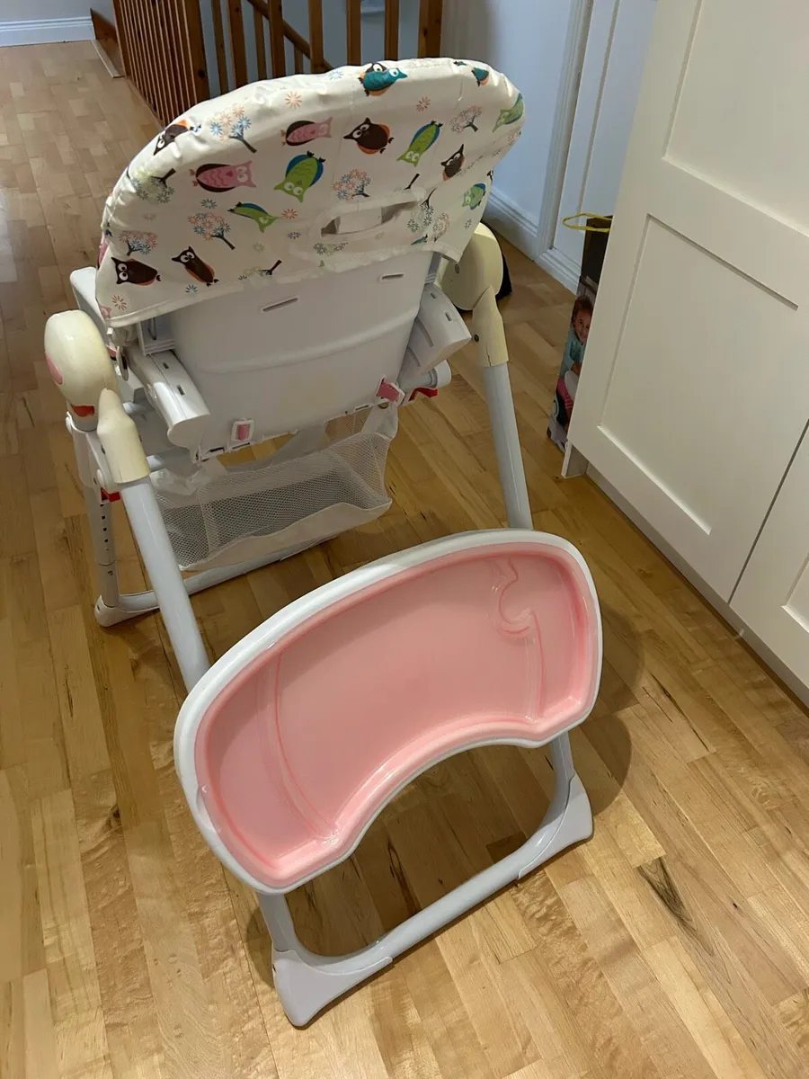 Adjustable Highchair - foldable & removable tray - Image 4