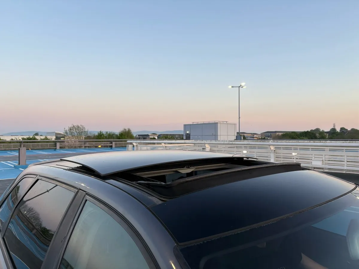 Audi A3 (S-Line) (sportback) - Image 4