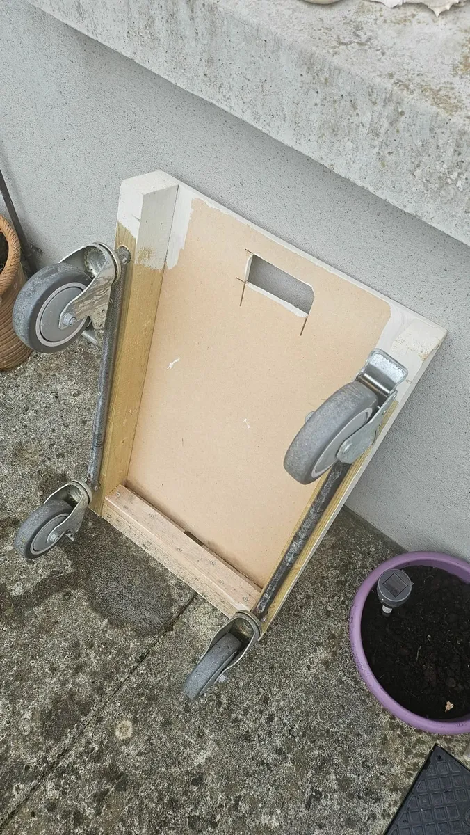 Trolley - Image 3