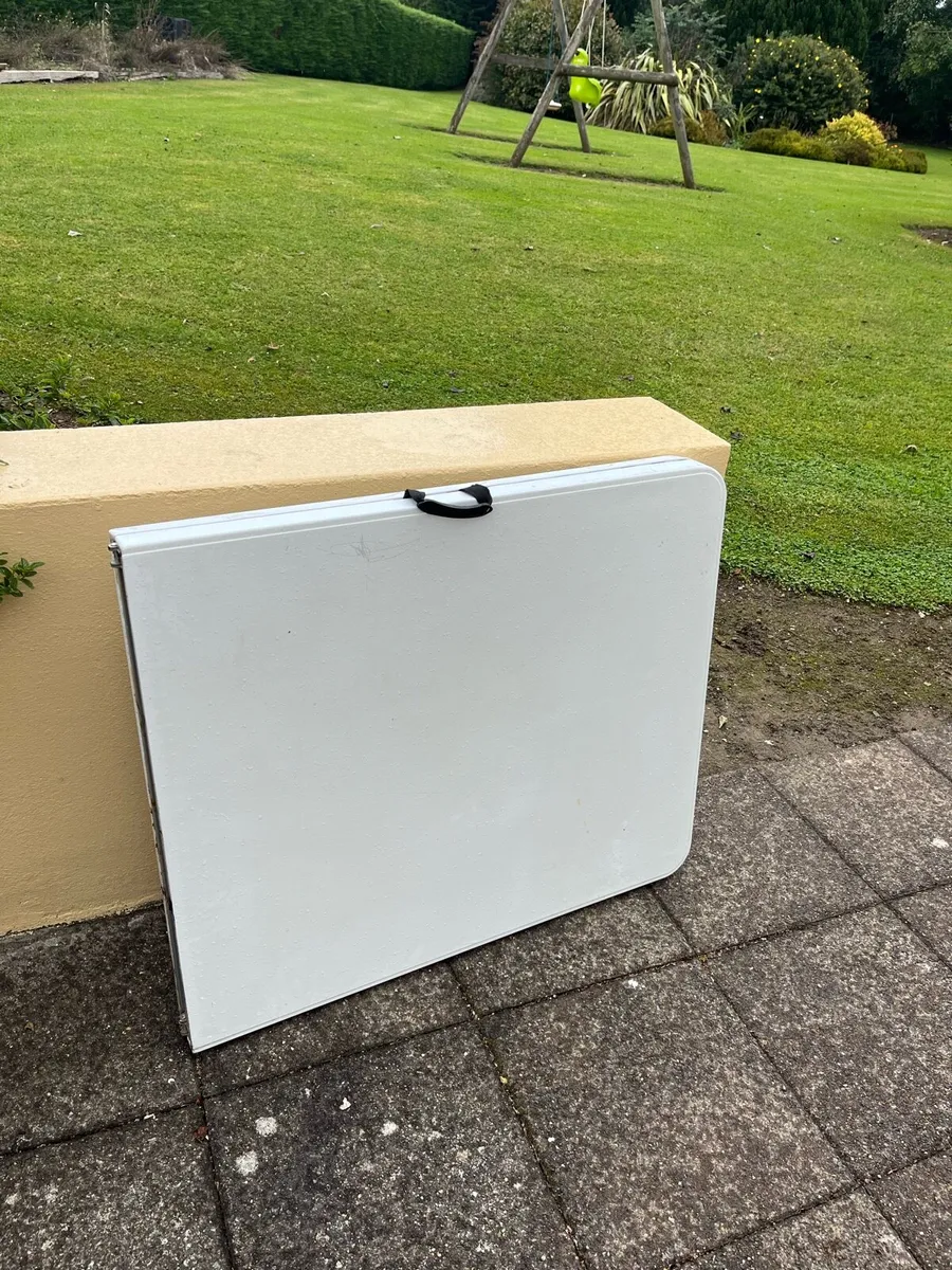 Folding table - Image 2