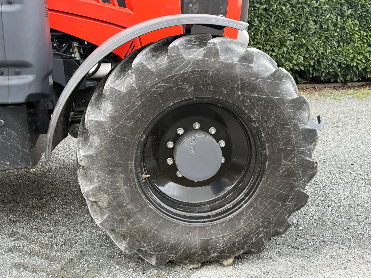 Demo Kubota M7-153 Premium – 170HP, Loader Ready, - Image 4