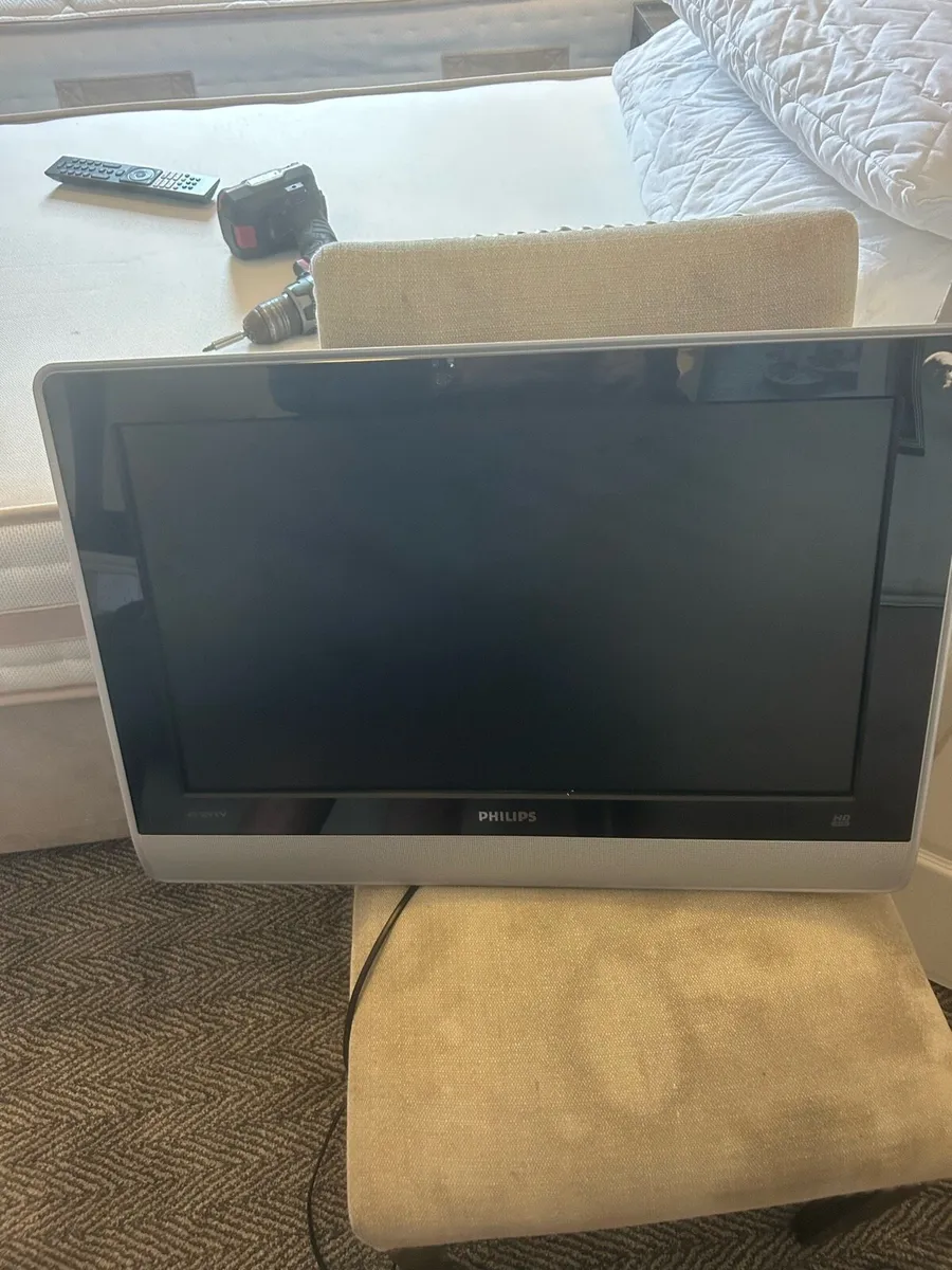 Philips tv flat x 5 - Image 1
