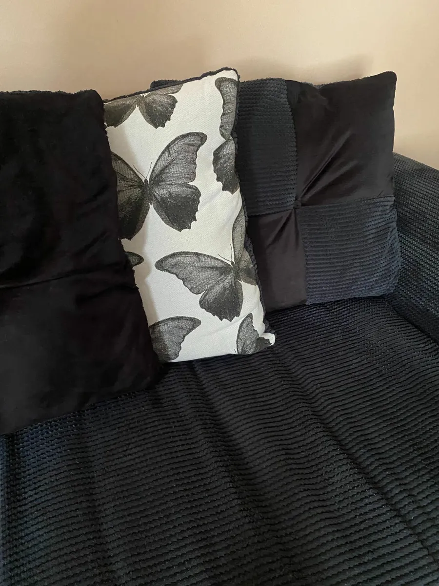 Living room furniture - Image 2
