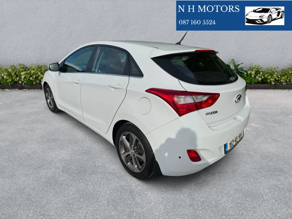 Hyundai i30 2016 DELUXE 1.4 PETROL - Image 4