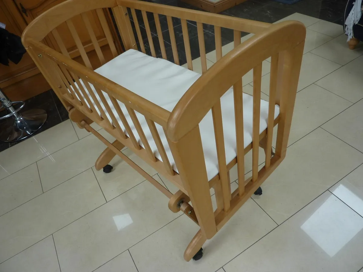 Baby Cot Swinging - Image 3