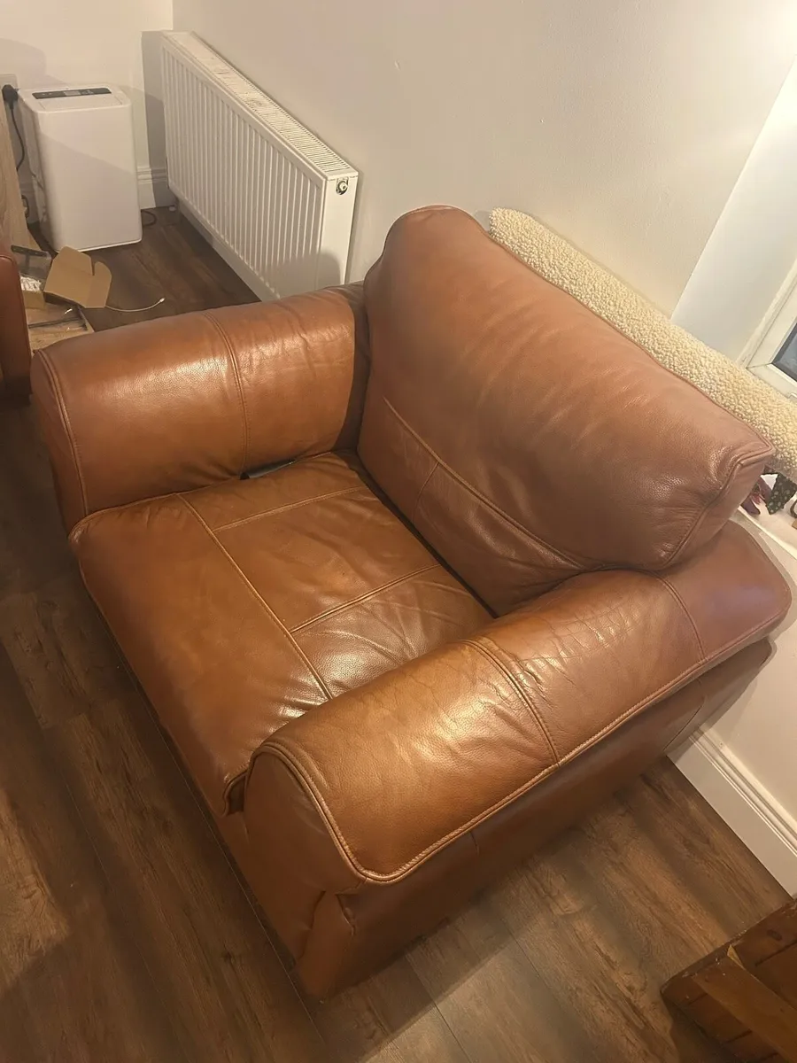 Couch and Two Armchairs - Image 3