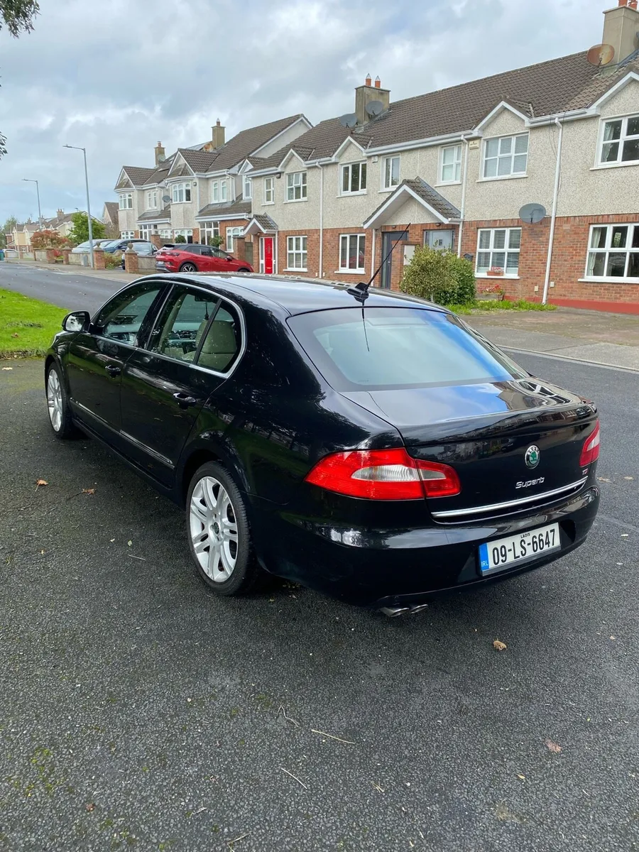 Skoda Superb - Image 3