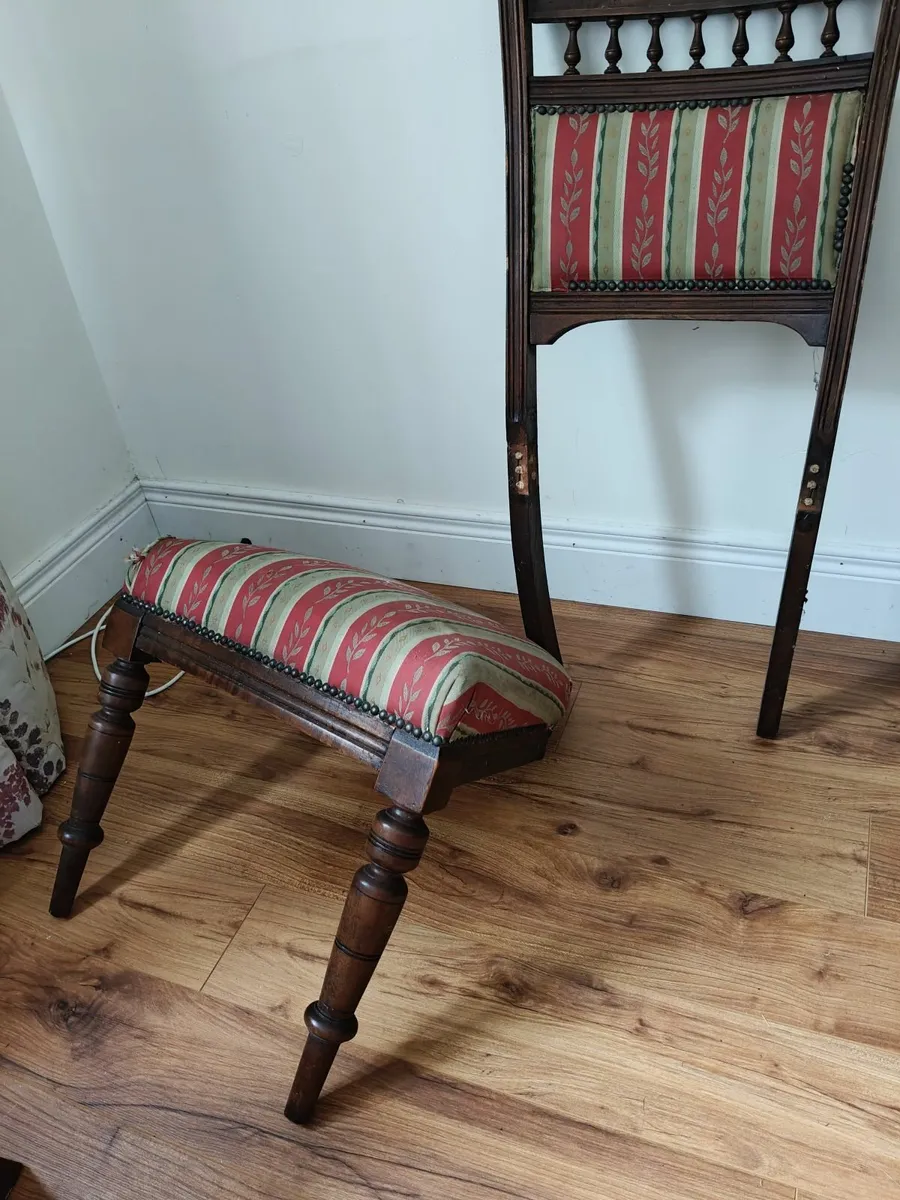 Chairs Antique - Image 3
