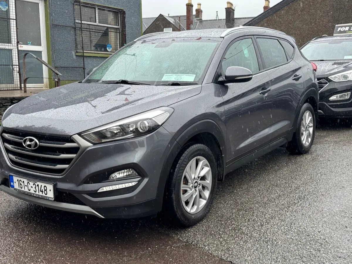 Hyundai Tucson Executive high spec - Image 2