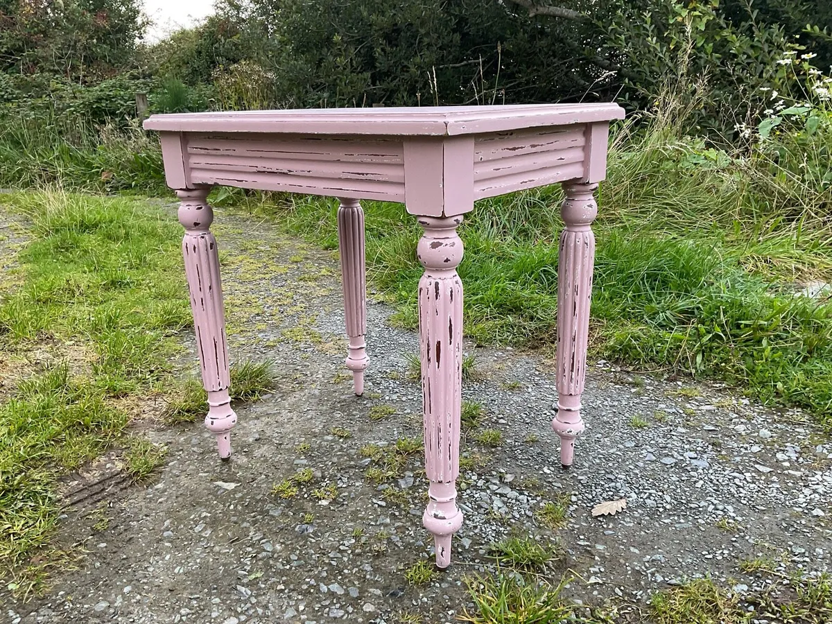 Antique Chalk Effect small side/coffee table - Image 2