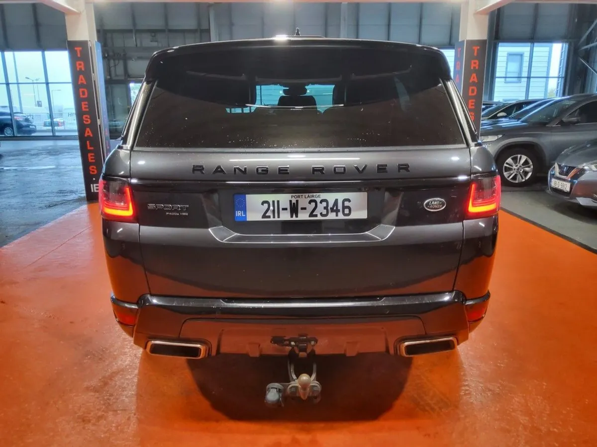 Land Rover Range Rover Sport HSE 2.0 P 400 E Plug - Image 4