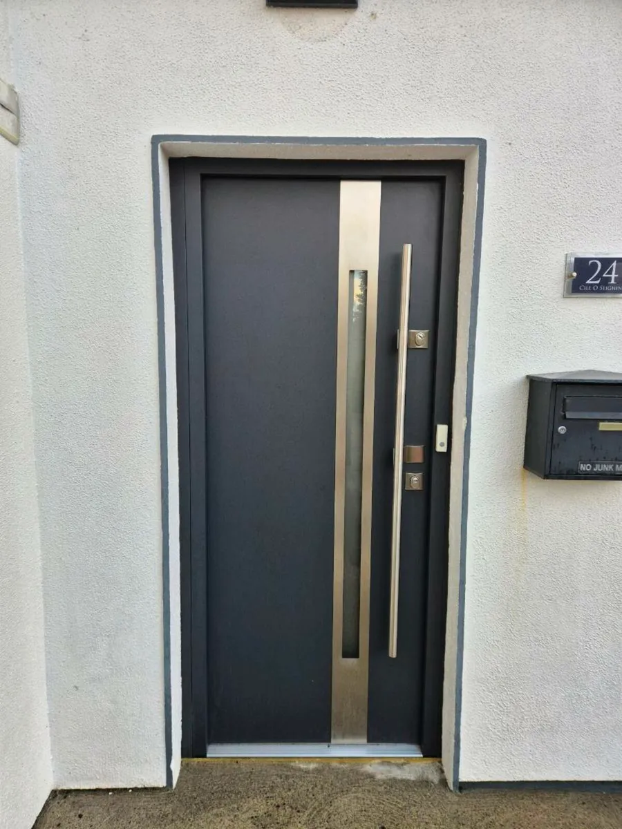 Front doors Sale and installation - Image 1