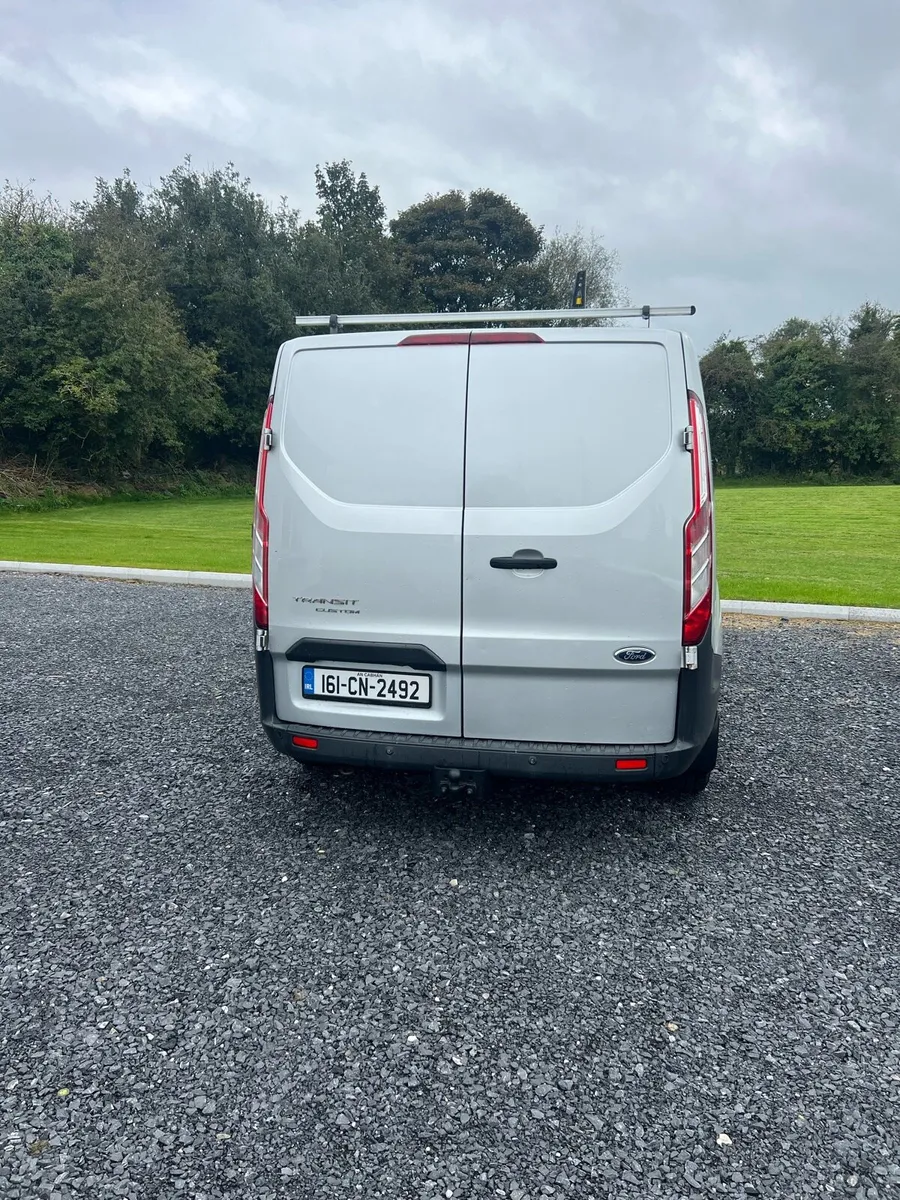 Ford Transit Custom - Image 2