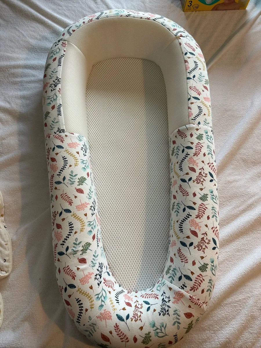Purflo Sleep Tight Baby Bed in Botanical - Image 4