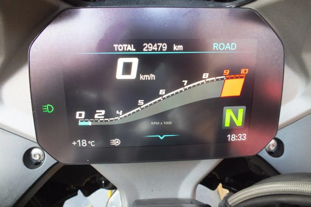 2019 BMW R1250 RS Sport (Stunning & Low Miles) - Image 4
