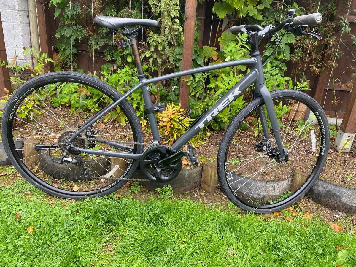 Like newTrek FX1 M disc breaks 28 inch wheels 21 - Image 1