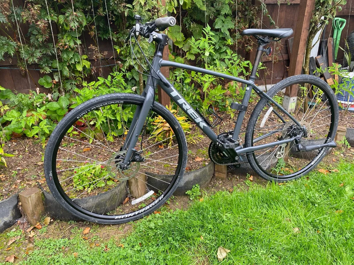 Like newTrek FX1 M disc breaks 28 inch wheels 21 - Image 3