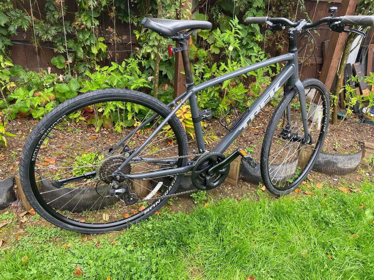 Like newTrek FX1 M disc breaks 28 inch wheels 21 - Image 4