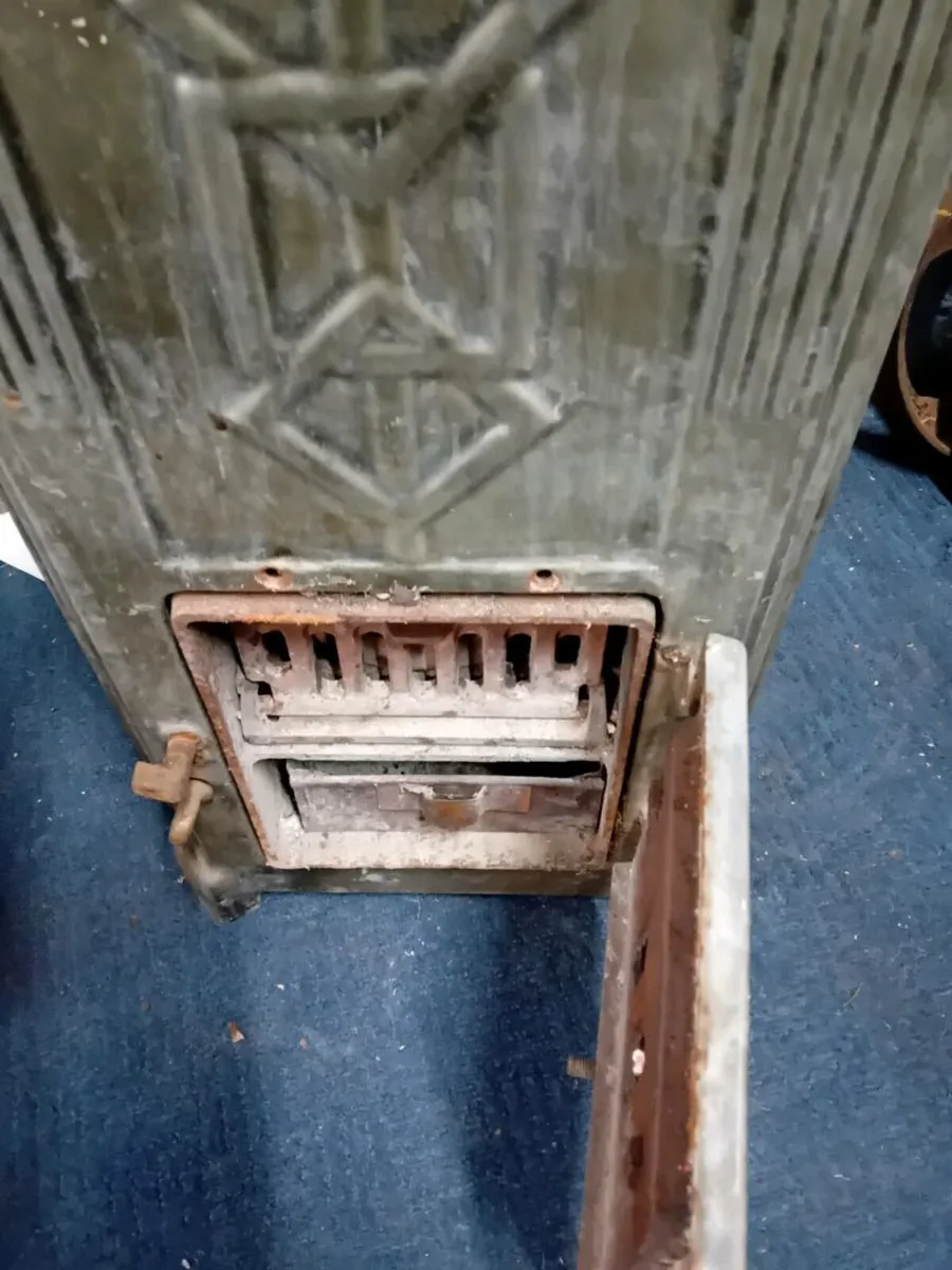 Vintage French Enamel Wood Burning Stove - Image 2