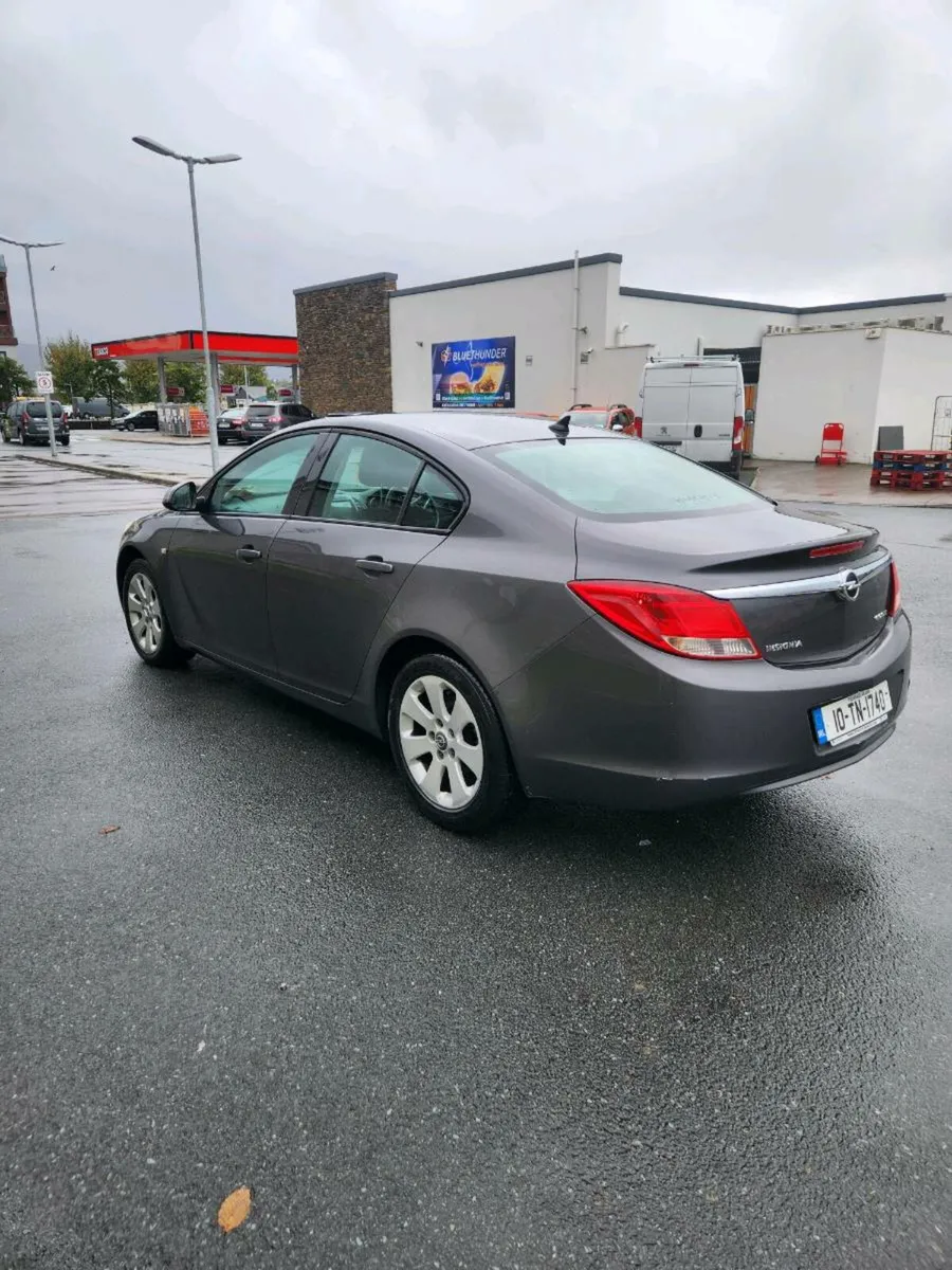 2010 opel insignia diesel low kms - Image 4