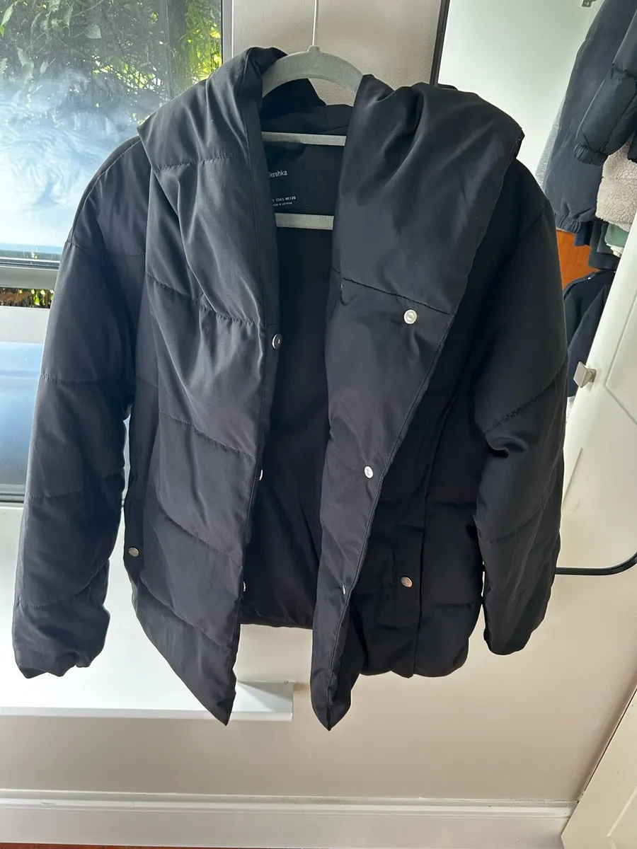 Black bershka coat - Image 1